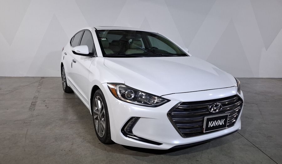 Hyundai Elantra 2.0 LIMITED TECH NAVI AT Sedan 2017