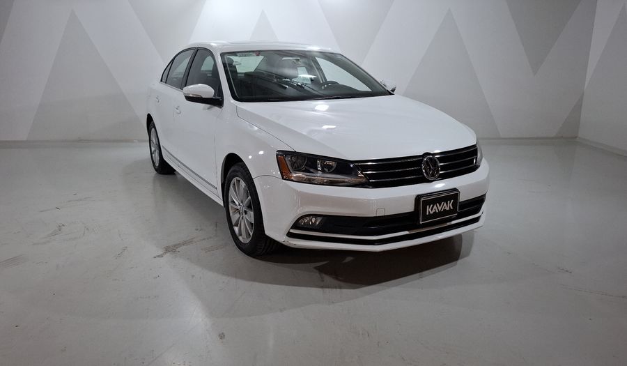 Volkswagen Jetta 2.5 COMFORTLINE TIP. BOLSAS AIRE DEL. Sedan 2018