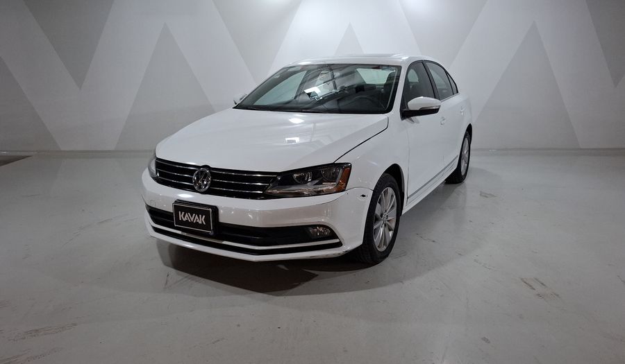 Volkswagen Jetta 2.5 COMFORTLINE TIP. BOLSAS AIRE DEL. Sedan 2018