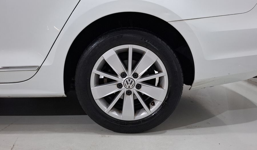 Volkswagen Jetta 2.5 COMFORTLINE TIP. BOLSAS AIRE DEL. Sedan 2018