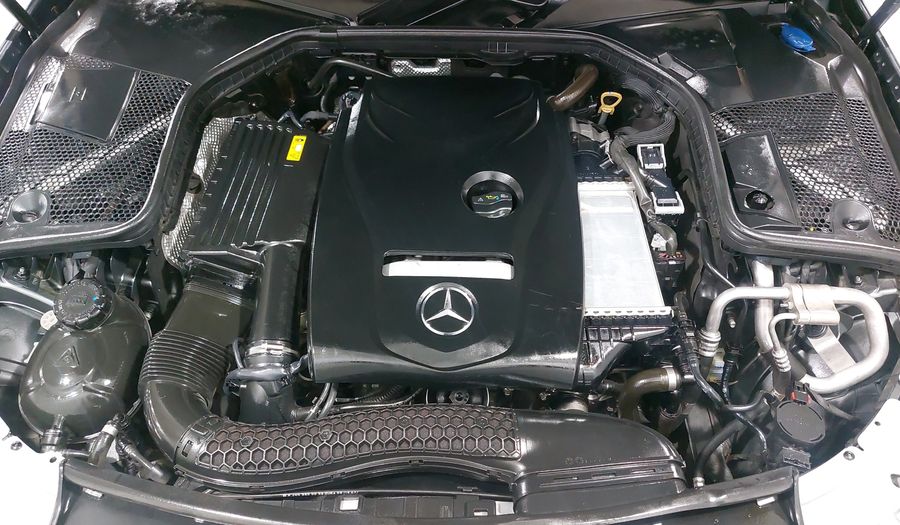 Mercedes Benz Clase C 2.0 200 EXCLUSIVE AUTO Sedan 2018