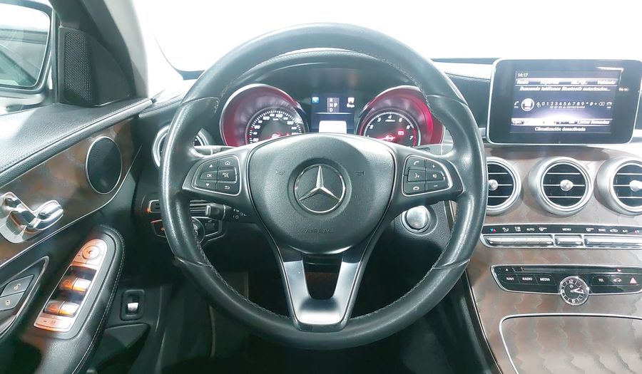 Mercedes Benz Clase C 2.0 200 EXCLUSIVE AUTO Sedan 2018