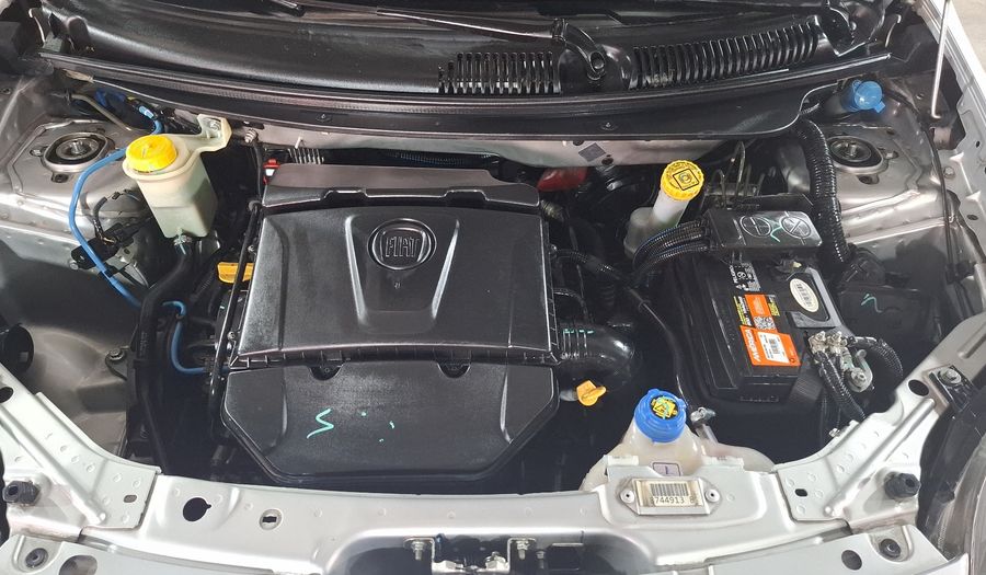 Fiat Palio 1.6 SPORTING DUALOGIC Hatchback 2017