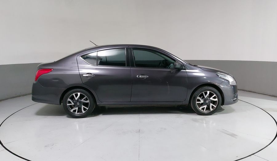 Nissan Versa 1.6 EXCLUSIVE AUTO Sedan 2017