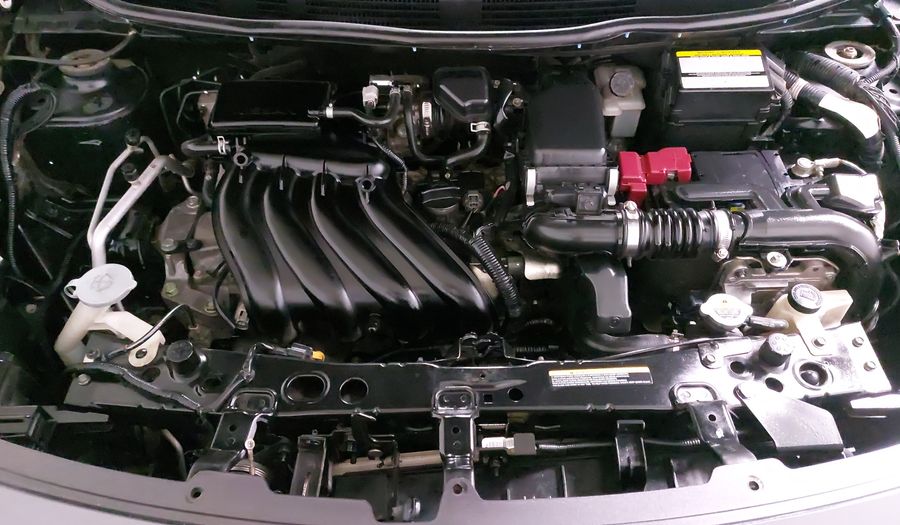 Nissan Versa 1.6 EXCLUSIVE AUTO Sedan 2017