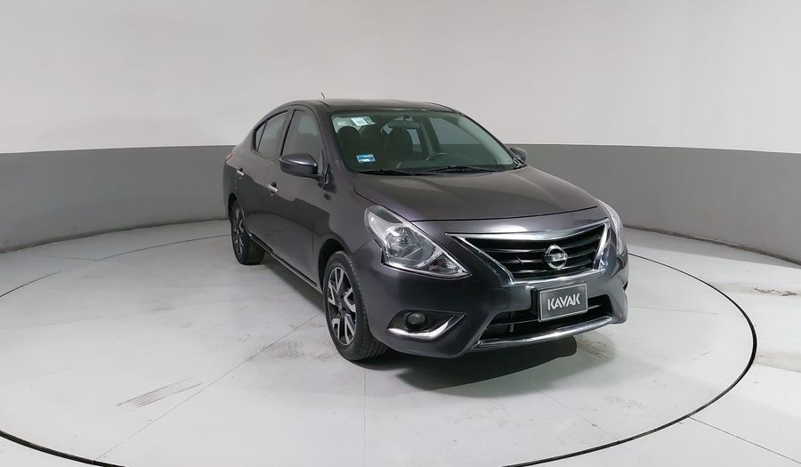 Nissan Versa 1.6 EXCLUSIVE AUTO Sedan 2017