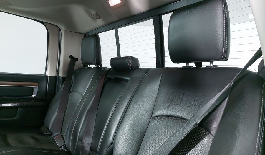 Ram 2500 5.7 CREW CAB LARAMIE 4WD Pickup 2015