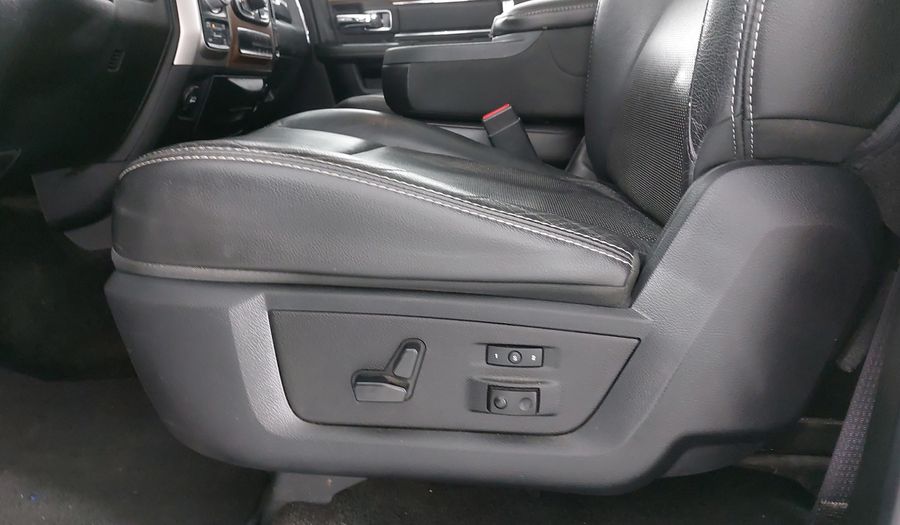 Ram 2500 5.7 CREW CAB LARAMIE 4WD Pickup 2015