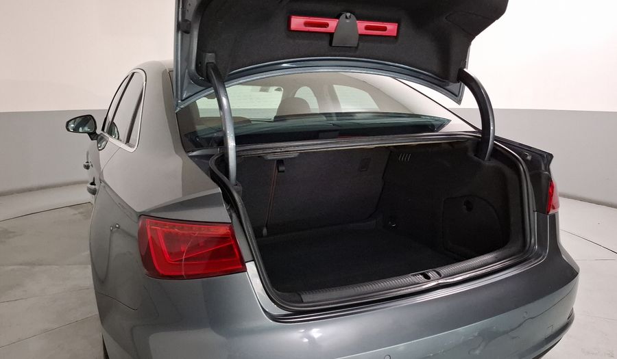 Audi A3 1.8 TFSI ATTRACTION S TRONIC Sedan 2015
