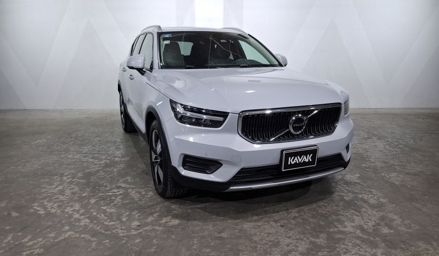 Volvo Xc40 2.0 T4 MOMENTUM AUTO Suv 2022