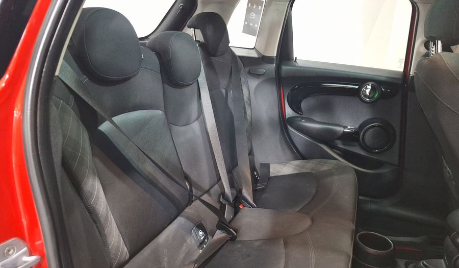 Mini Cooper S 2.0 COOPER CHILI DCT Hatchback 2019