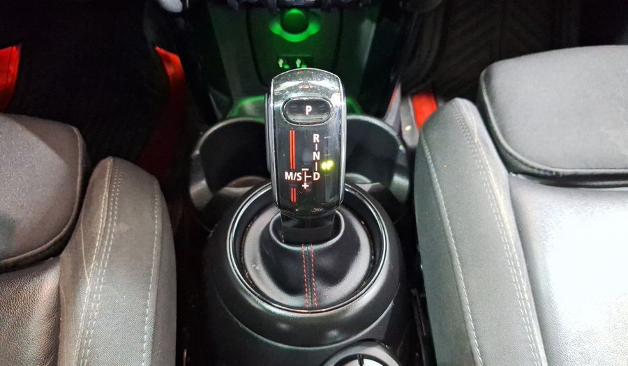 Mini Cooper S 2.0 COOPER CHILI DCT Hatchback 2019