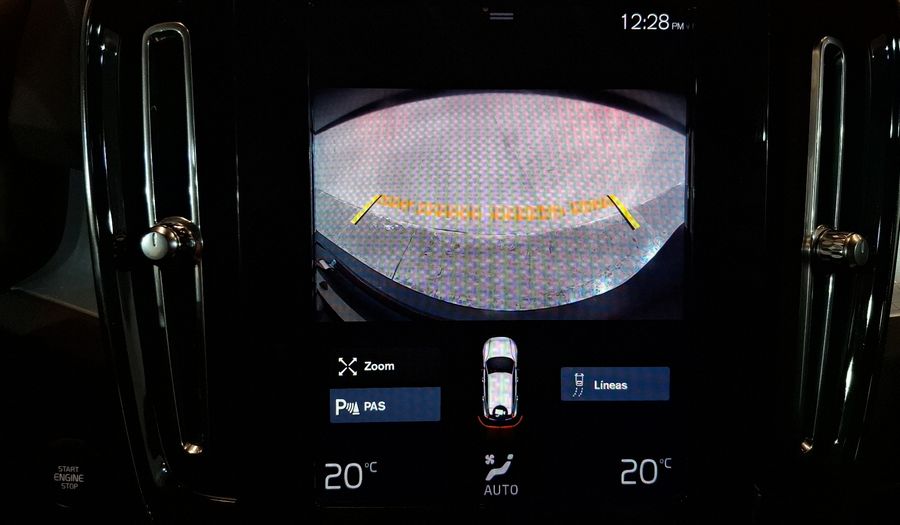 Volvo Xc40 2.0 T4 MOMENTUM AUTO Suv 2021