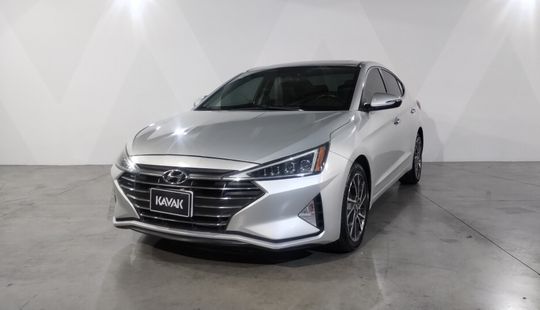 Hyundai • Elantra