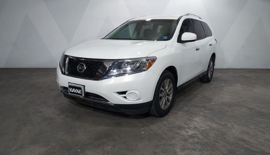 Nissan • Pathfinder