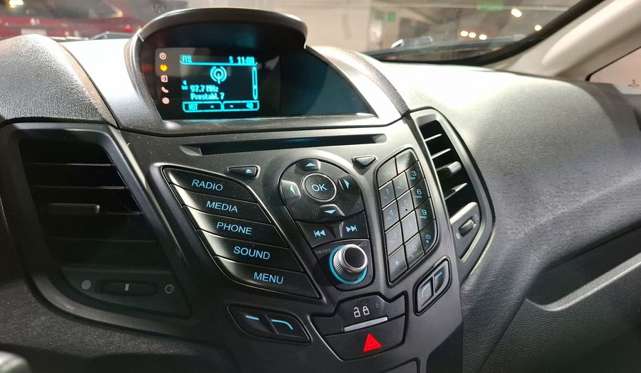 Ford Fiesta 1.6 S MT Sedan 2017