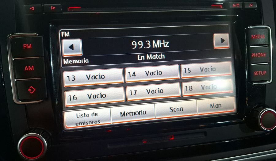Volkswagen Beetle 2.5 X-BOX TIPTRONIC Hatchback 2013