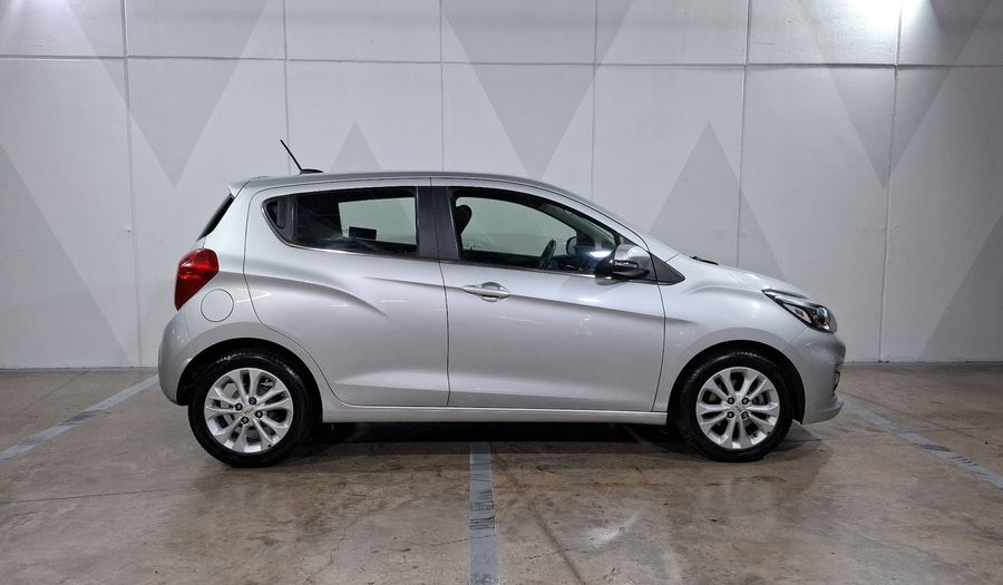 Chevrolet Spark 1.4 PREMIER G CVT Hatchback 2020