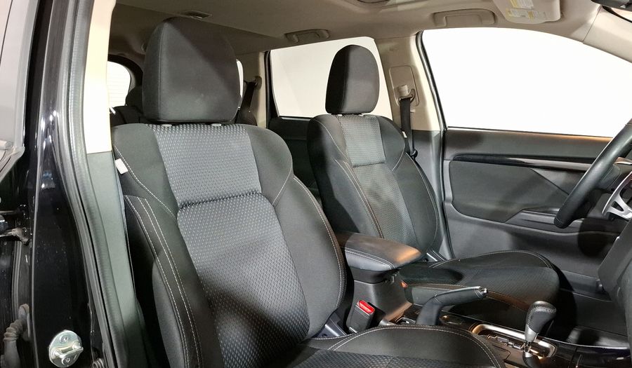 Mitsubishi Outlander 2.4 SE CVT Suv 2019