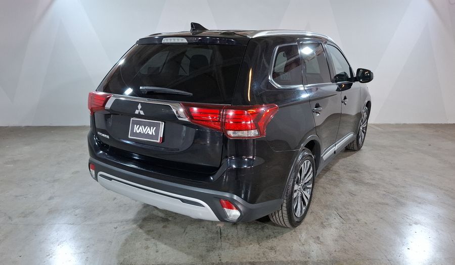 Mitsubishi Outlander 2.4 SE CVT Suv 2019