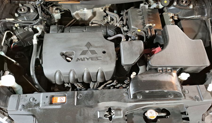 Mitsubishi Outlander 2.4 SE CVT Suv 2019