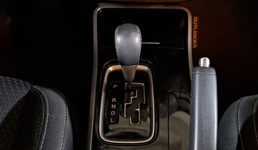 Mitsubishi Outlander 2.4 SE CVT Suv 2019