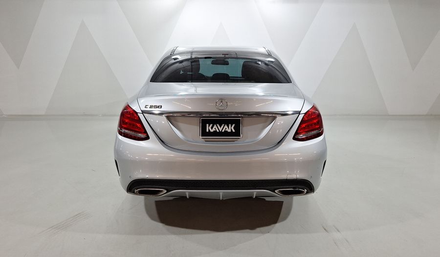 Mercedes Benz Clase C 2.0 250 CGI SPORT AT Sedan 2016