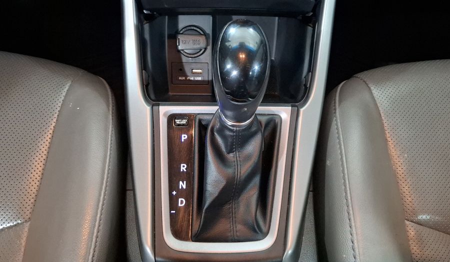 Hyundai Elantra 1.8 LIMITED TECH AT Sedan 2015