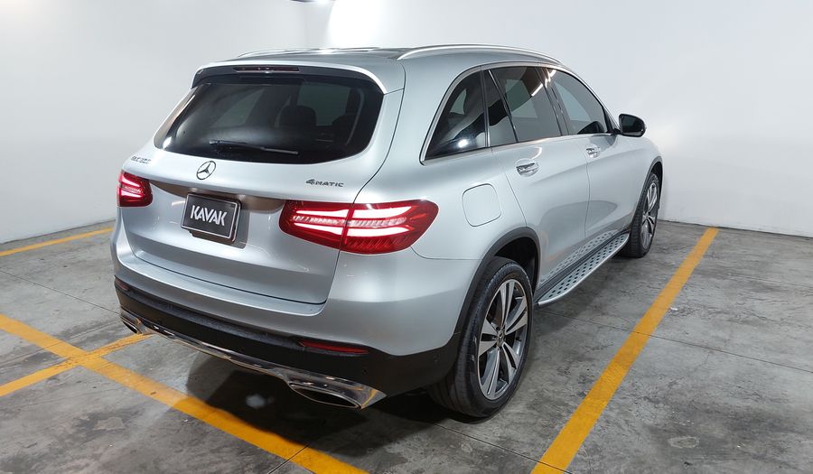 Mercedes Benz Clase Glc 2.0 GLC 300 SPORT AUTO 4WD Suv 2019