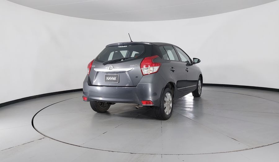 Toyota Yaris 1.5 SE MT 5PTAS Hatchback 2017