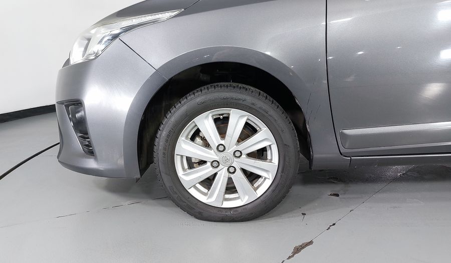 Toyota Yaris 1.5 SE MT 5PTAS Hatchback 2017