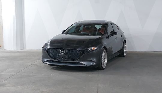 Mazda • Mazda 3