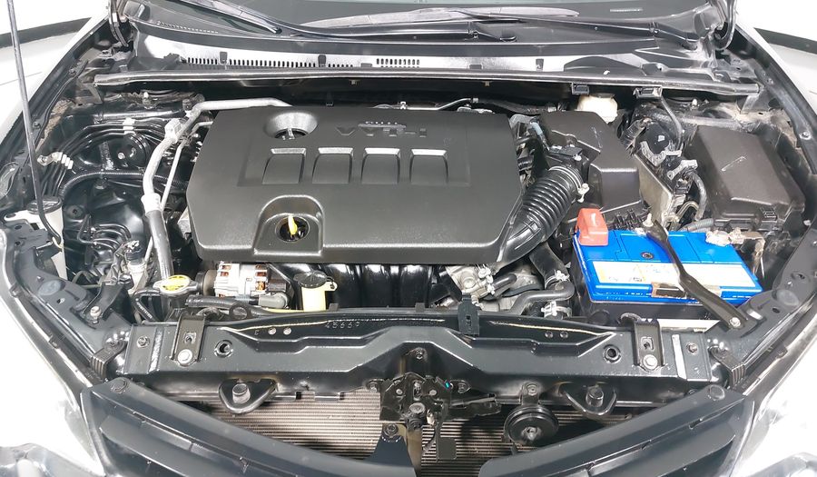 Toyota Corolla 1.8 BASE MT Sedan 2015