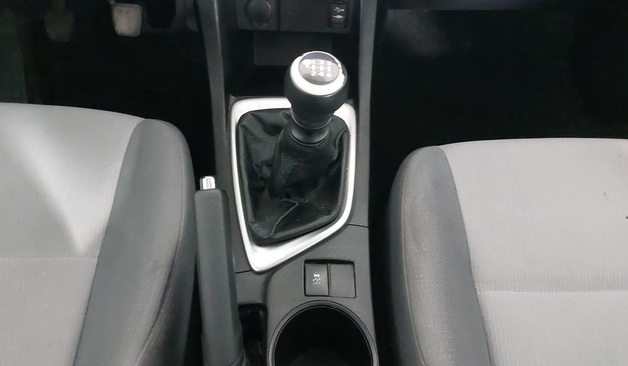 Toyota Corolla 1.8 BASE MT Sedan 2015
