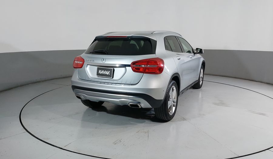 Mercedes Benz Clase Gla 1.6 GLA 200 CGI SPORT Suv 2016