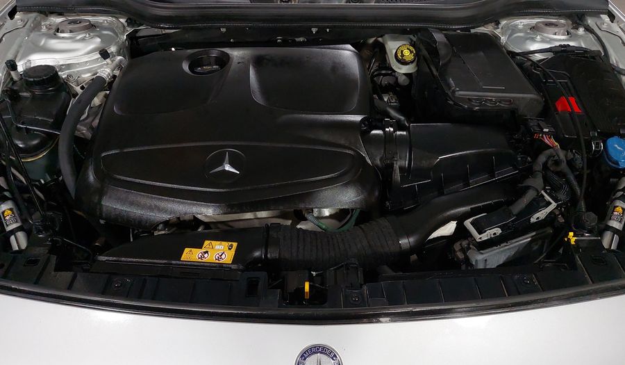 Mercedes Benz Clase Gla 1.6 GLA 200 CGI SPORT Suv 2016
