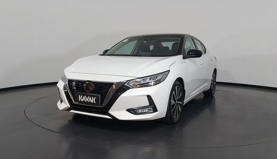 Nissan • Sentra