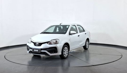 Toyota • Etios