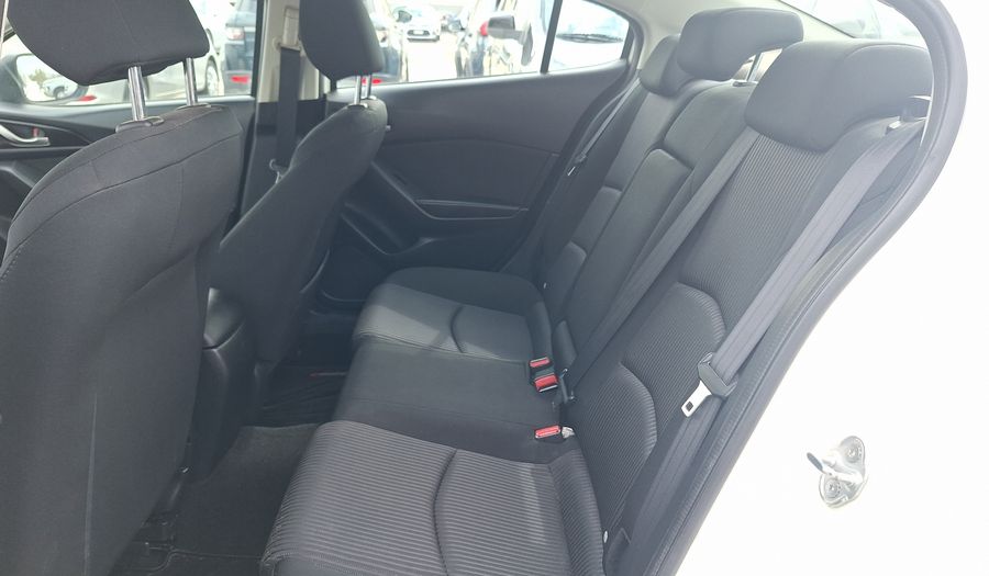 Mazda 3 2.0 SKYACTIV-G V Sedan 2015