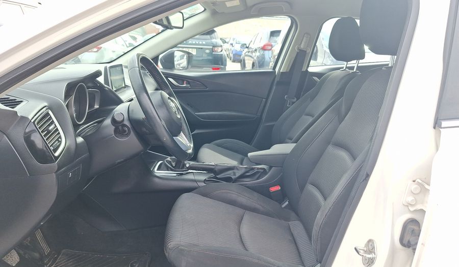 Mazda 3 2.0 SKYACTIV-G V Sedan 2015