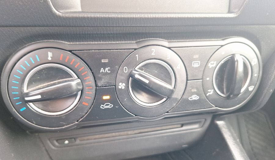 Mazda 3 2.0 SKYACTIV-G V Sedan 2015