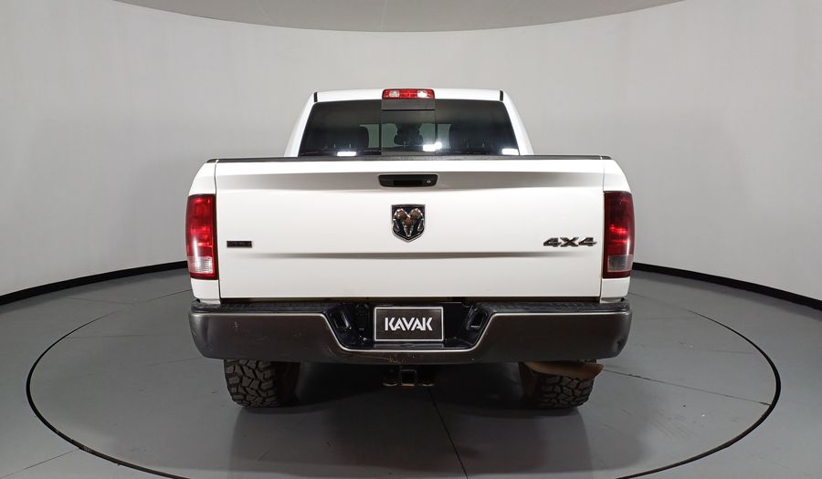 Ram 2500 5.7 CREW CAB SLT TRABAJO 4X4 V8 6AT Pickup 2018