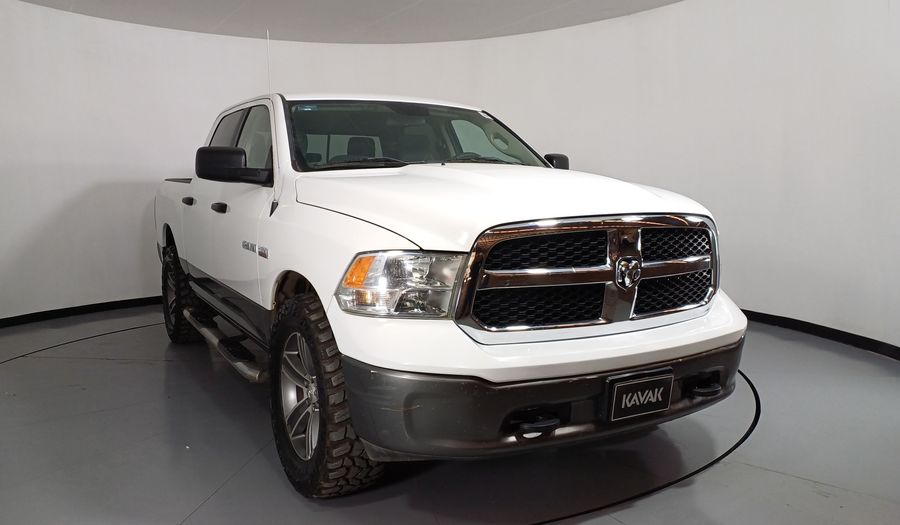 Ram 2500 5.7 CREW CAB SLT TRABAJO 4X4 V8 6AT Pickup 2018