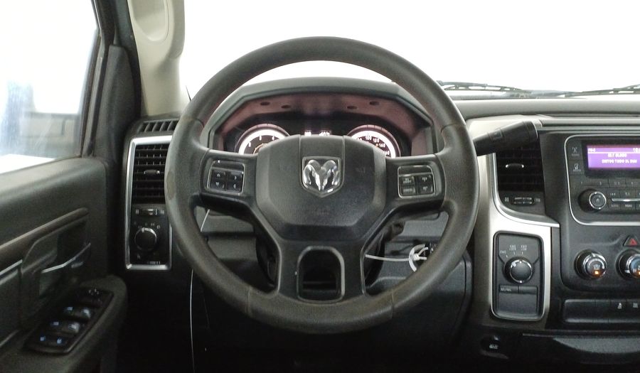 Ram 2500 5.7 CREW CAB SLT TRABAJO 4X4 V8 6AT Pickup 2018