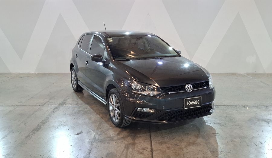 Volkswagen Polo 1.6 COMFORTLINE PLUS AUTO Hatchback 2021