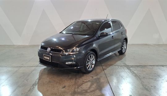 Volkswagen • Polo