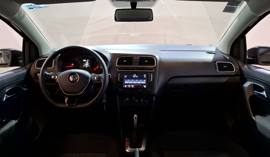 Volkswagen Polo 1.6 COMFORTLINE PLUS AUTO Hatchback 2021