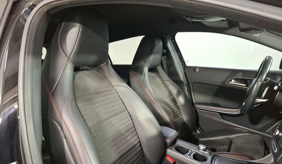 Mercedes Benz Clase A 1.6 200 SPORT DCT Hatchback 2018