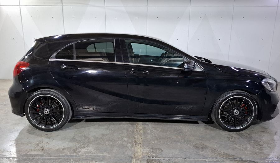 Mercedes Benz Clase A 1.6 200 SPORT DCT Hatchback 2018