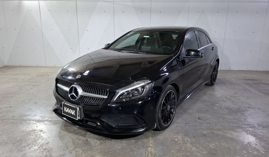 Mercedes Benz Clase A 1.6 200 SPORT DCT Hatchback 2018
